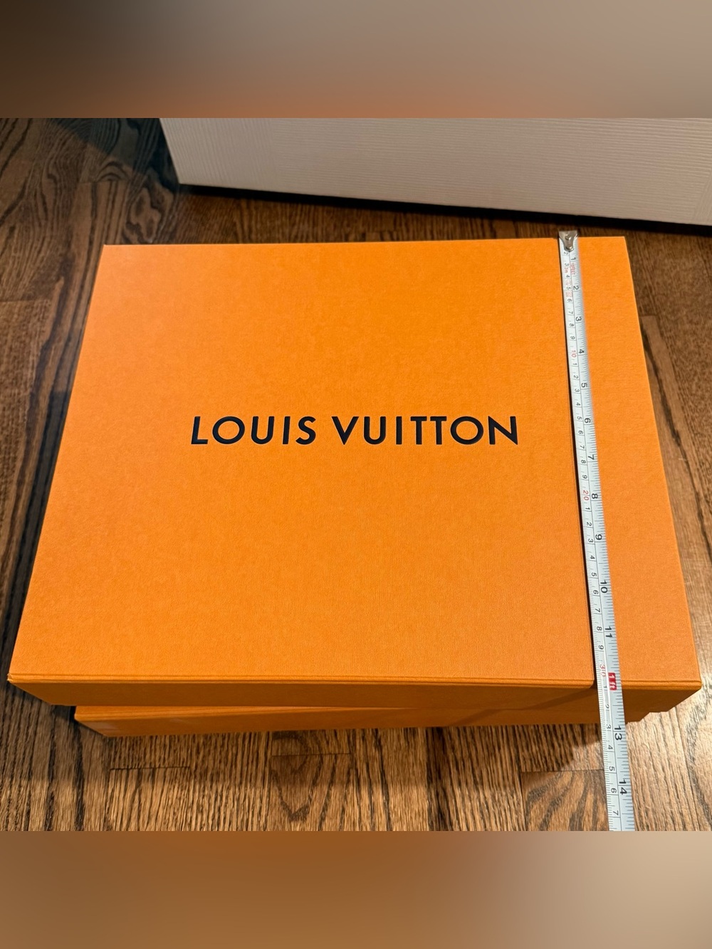 Louis Vuitton Orange Gift Boxes with Black Logo - Pair - Picture 3 of 5